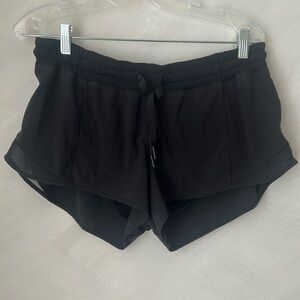 Lululemon Hotty Hot Low Rise Shorts size 10 Black 2.5 inch inseam